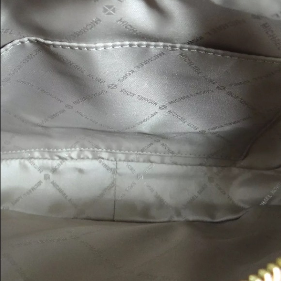 🔽Michael Kors Jet set item large crossbody acorn - Picture 8 of 8